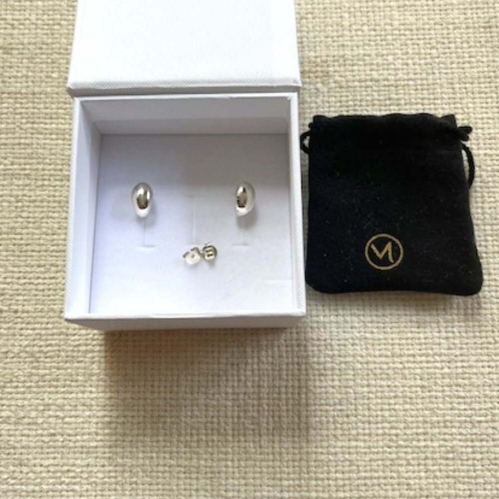 Mejuri Dôme Huggies Sterling Silver